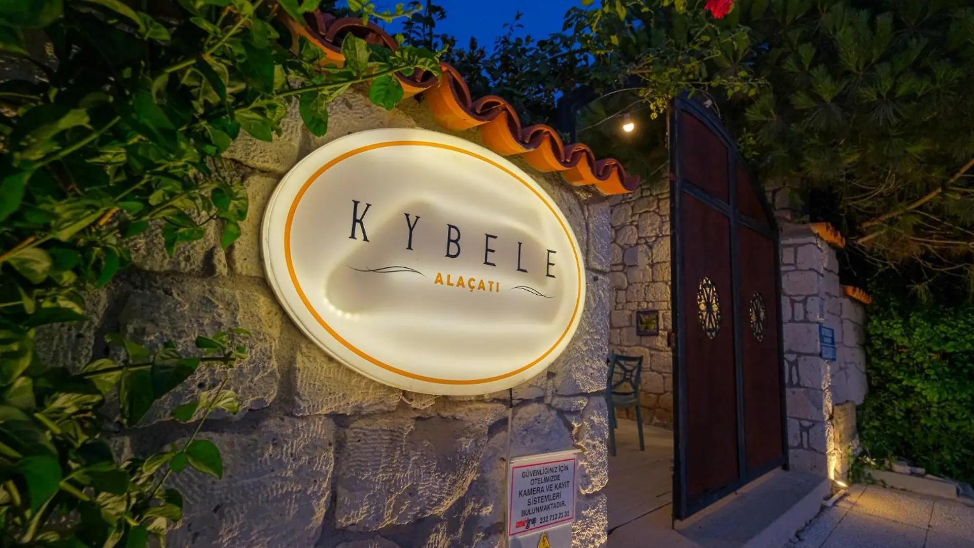 Kybele Alaçatı İzmir 0*,