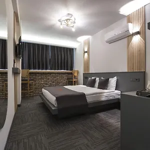 Otel Dewy, İzmir